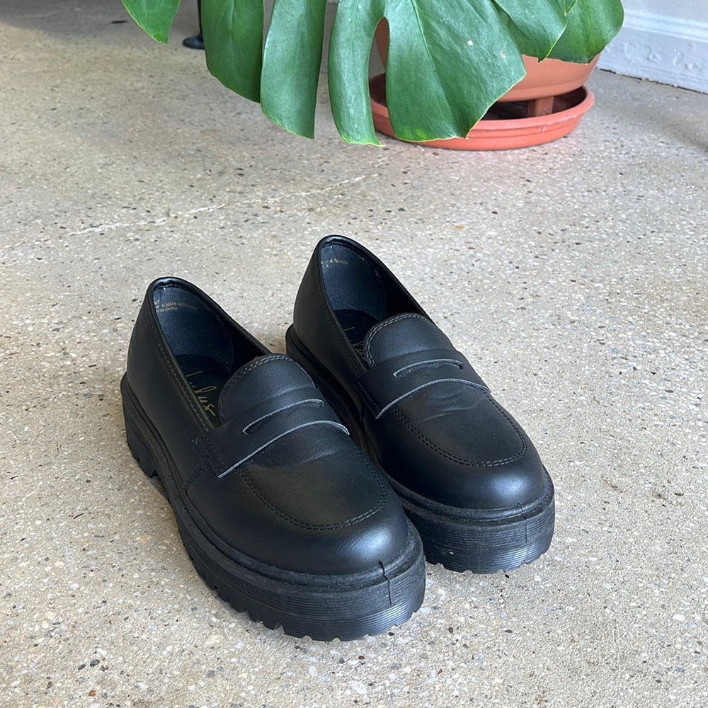 Lulus loafers size 7